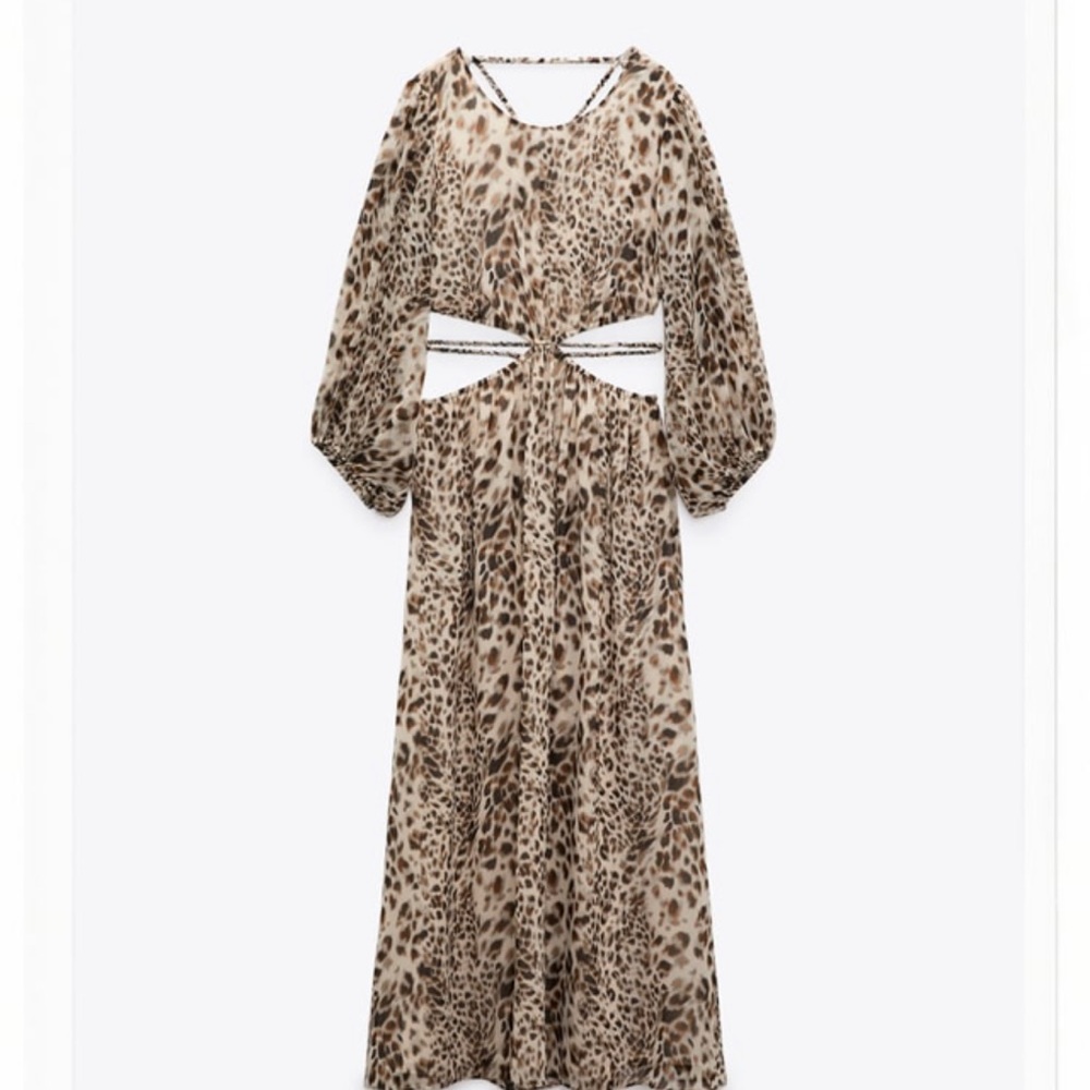 Sexy leopard maxi dress with side cut outs